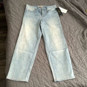 Athleta Sculptek Slim Straight Jean